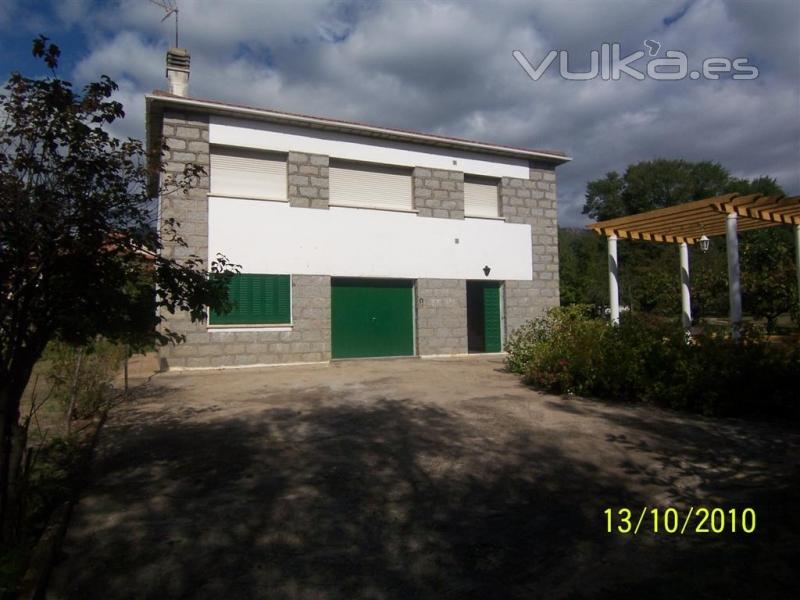 CHALET INDIVIDUAL EN FINCA DE 3.000M, SITUADO EN SOTILLO DE LA ADRADA