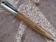 Boligrafo en rodio y madera de olivo