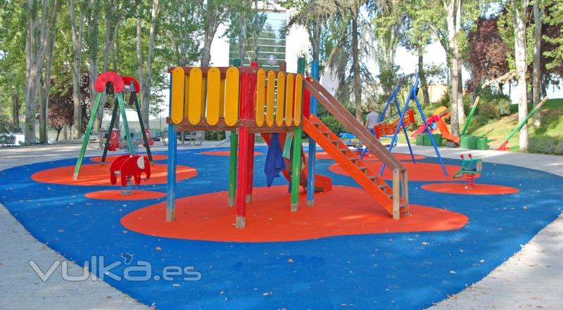 Pavimento continuo de caucho EPDM para parques infantiles 