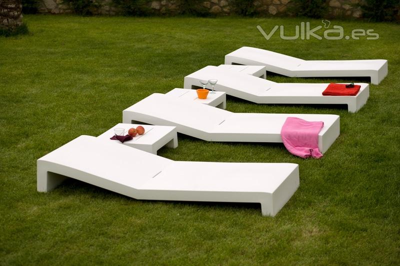 Tumbonas Vondom. Serie Jut. 