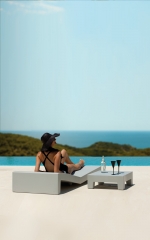 Tumbona y mesa baja vondom serie jut wwwespaiflyshopes