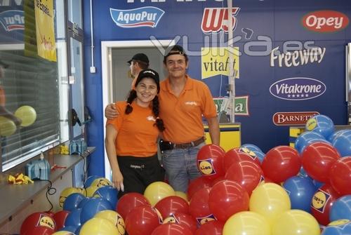 Marisa y Adrin en Decoracin Aperturas Lidl Canarias