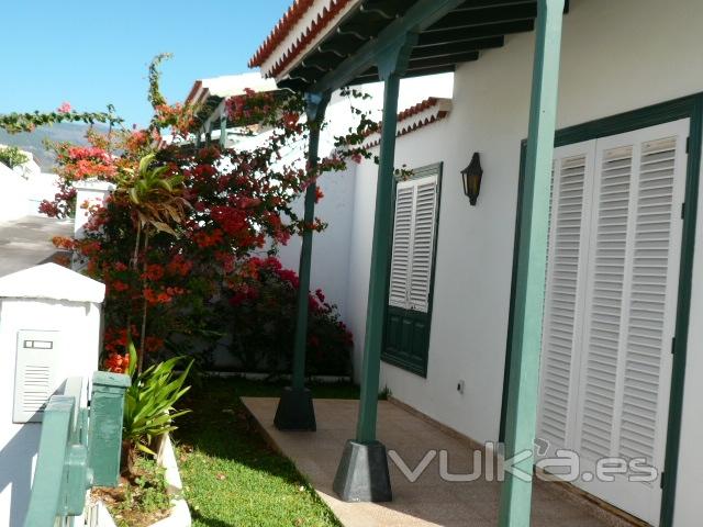 casitas del lugar con porche