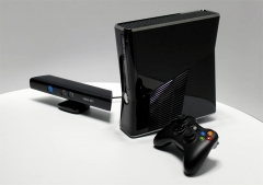 Xbox 360 slim + kinect