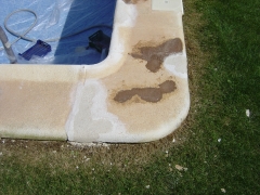 Proyeccion de suber tres en bordillos de piscinas como reparacion y anti deslizantes
