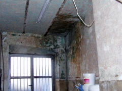 Proyeccion de suber tres contra la humedad - antes del proyectado