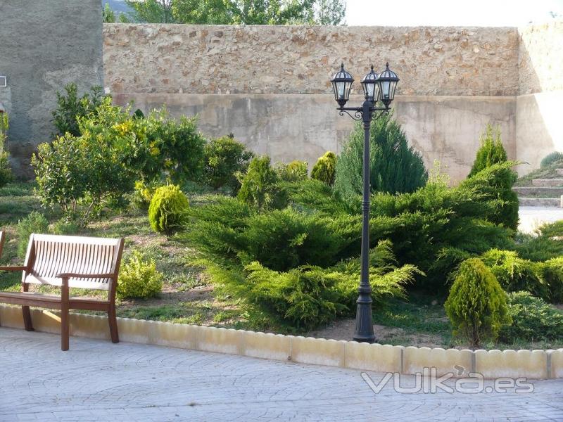 Rincón del jardín de la Masia del Cura