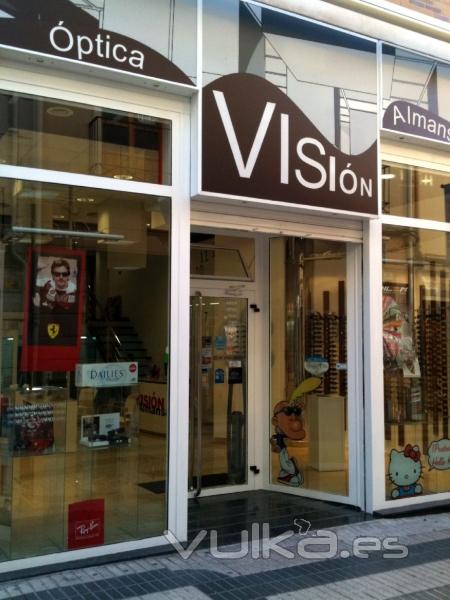 Optica Vision Almansa, fachada almansa