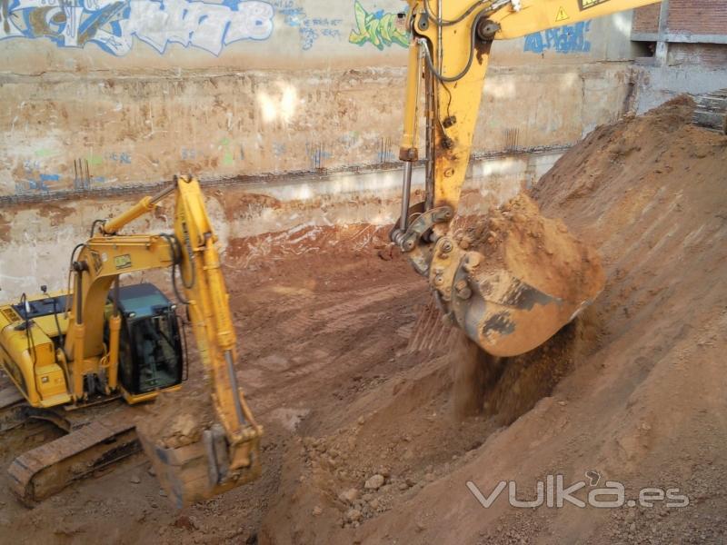 EXCAVACION DE UN APARCAMIENTO DE 3 ALTURAS