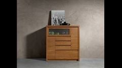 Buffet con puertas y cajones en color nogal