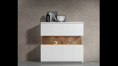 Buffet con vitrina de salon