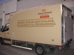 Fabricacion de frigorificos homologados para el tte de chocolate