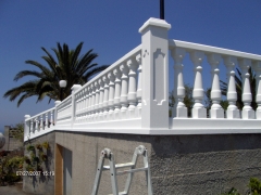 Balaustrada pintada con amphisilan