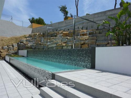 Piscina hormign proyectado doble desbordante