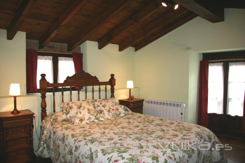 El molino de bonaco:habitacion con cama de matrimonio