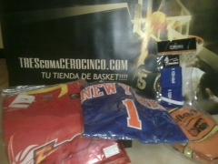 Foto 22 tiendas en Huelva - Trescomacerocinco.com  tu Tienda de Basket!