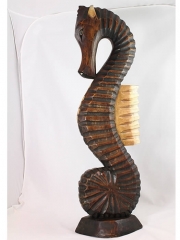 Articulos decorativos de madera. caballito de mar en madera tallada oasisdecor.com