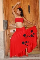 Traje rojo de baile flamenco