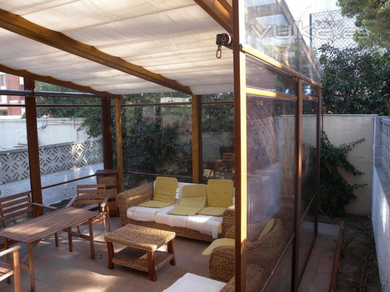 Disfruta tambien en invierno de tu jardin, cerramientos de lona de pvc transparente y lona acrilica