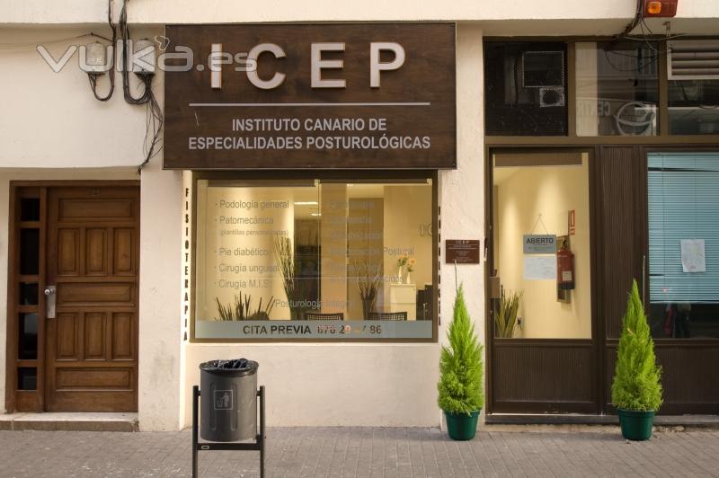 Entrada a ICEP en la C/ Canalejas, 23, Arrecife-Lanzarote