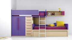 Habitacion juvenil con camas a diferente altura