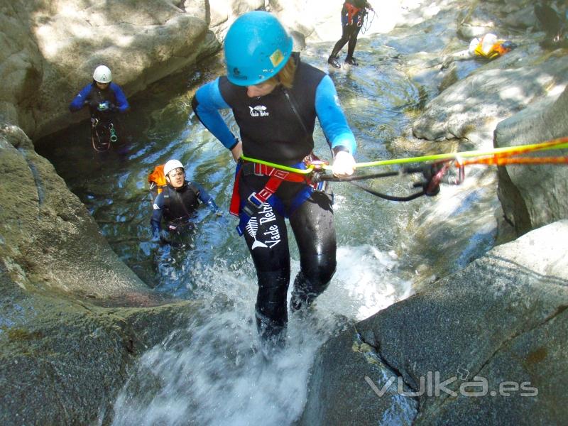 Descenso de Barrancos en los Pirineos