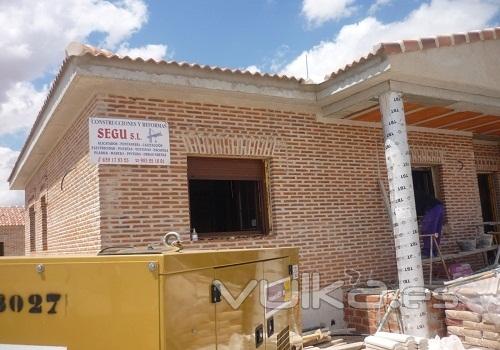 CONSTRUCCIONES Y REFORMAS SEGU