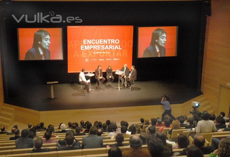 ESA Audiovisuals en la retransmisin de un evento en el Palacio de Congresos Riojaforum