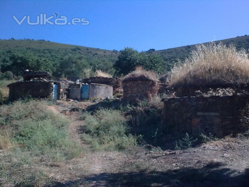 SOLANA DE CABAAS (CACERES)CERCANIA CON EL MONASTERIO DE GUADALUPE