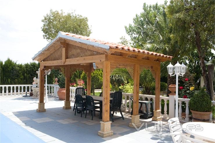 pergola de madera