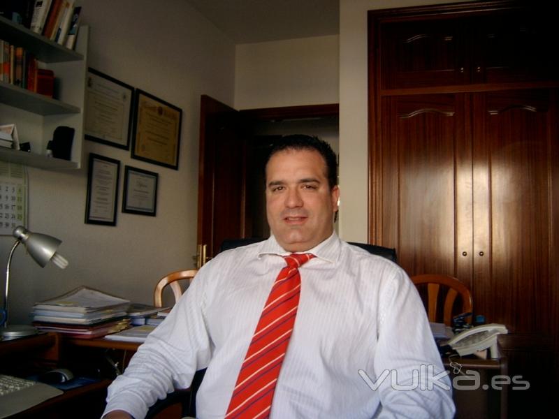 JUAN JOSE SANCHEZ BUSNADIEGO (ABOGADO-ABOGADOS)