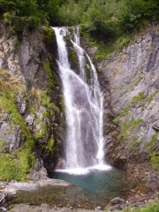 125 - cascadas en el valle de arn