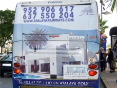 Trasera integral autobus publicitario urbano de marbella