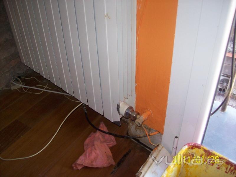 detentor de radiador nuevo instalado y sin fugas
