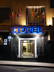 Entrada al hotel castellano iii en salamanca