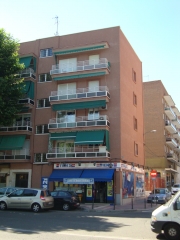 Rehabilitación de fachada en C/ Alcalá 579.