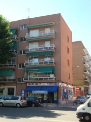 Rehabilitación de fachada en C/ Alcalá 579.