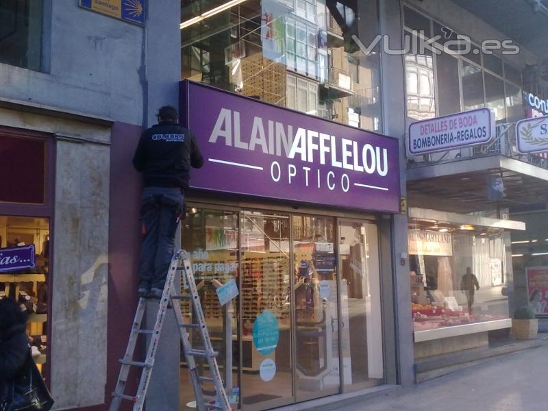 ADOSADO LUZ INTERIOR