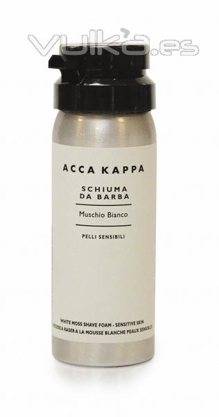 Espuma de afeitar de Acca Kappa para pieles sensibles con vitamina C E