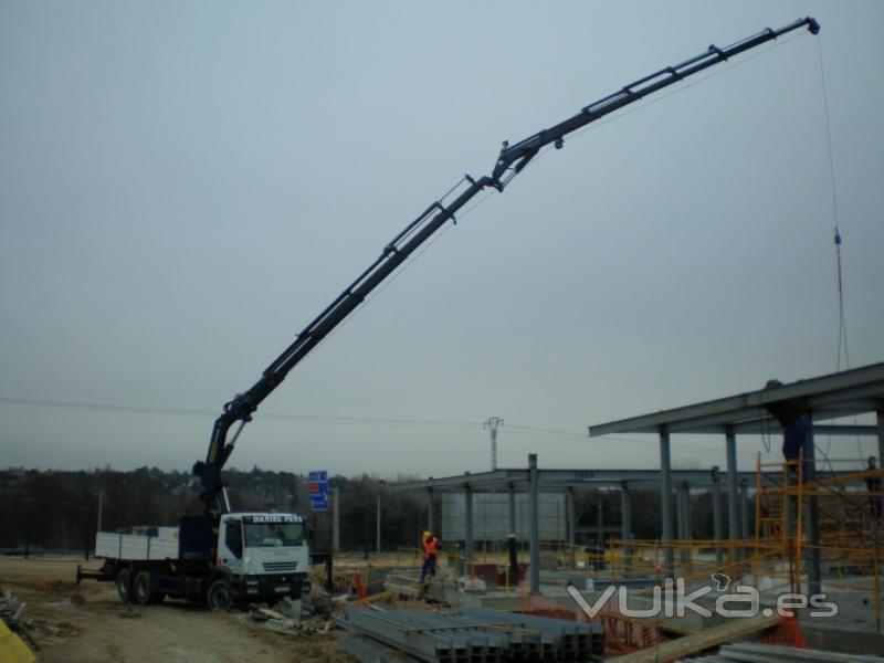 30 METROS DE GRUA Y CABRESTANTE