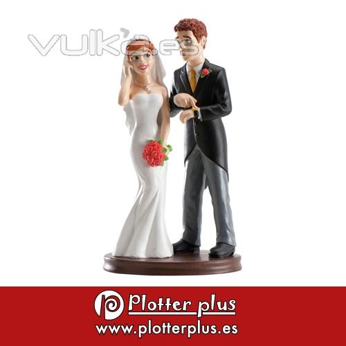 Figuras de novios chulísimas para adornar el mejor pastel de boda del mundo mundial