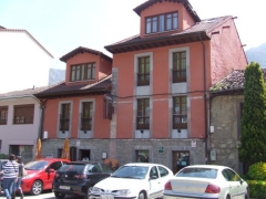 Fachada principal del hotel torrepalacio
