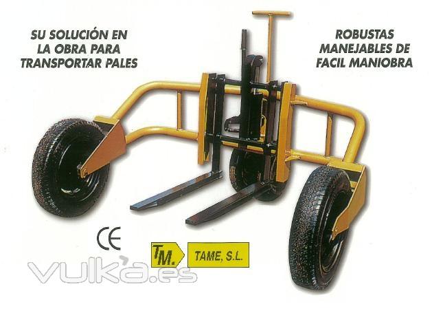 Transpalet. Ideal para el transporte de palets en obra. Resistente, robusto y con amplio giro.