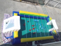 Futbolin humano