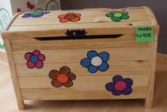 BAUL FLORES. PVP: 50EUR (PINTADOS A MANO)