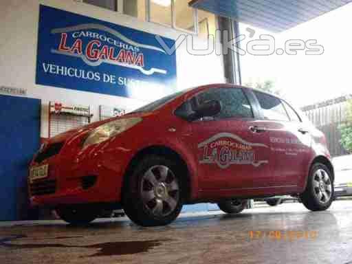 Coche de cortesia gratuito en Vitoria de la Carroceria La galana