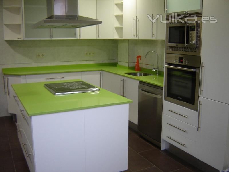 Cocina en PVC blanco Soft.