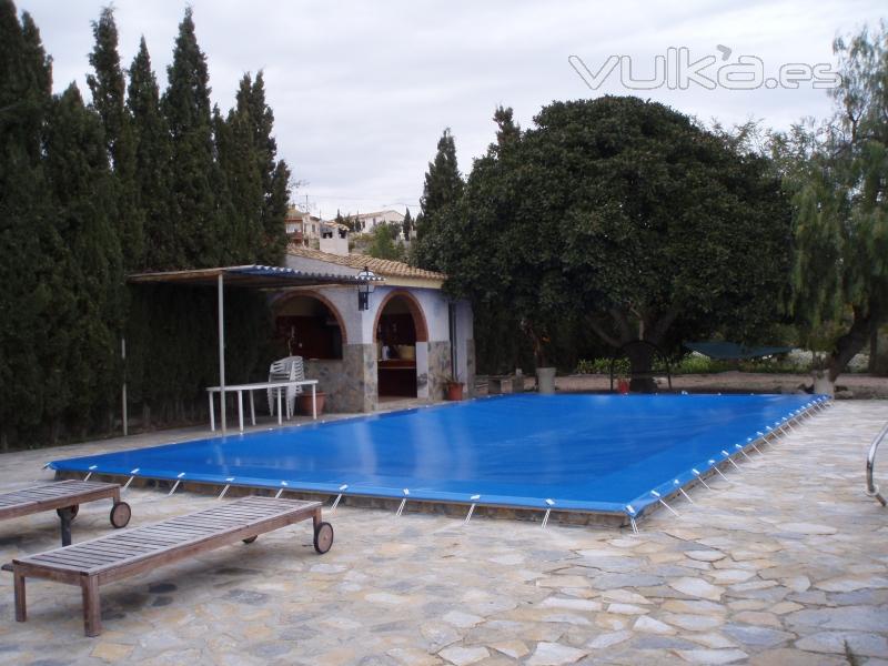 Toldo de piscina