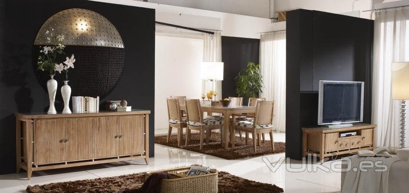 comedor unico , conjunto en teca maciza , oferta con porte incluido 2950 euros