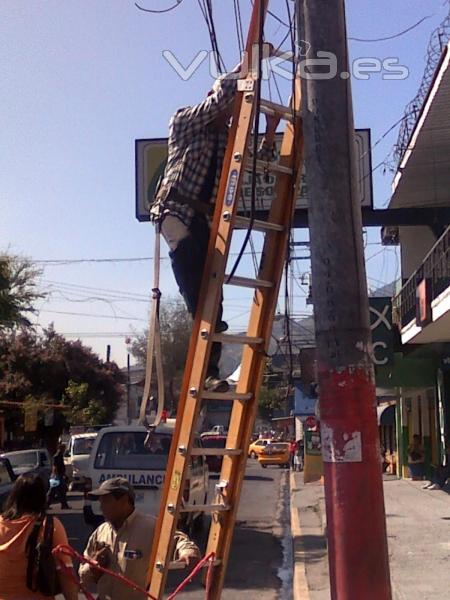 Escalera INCO en uso